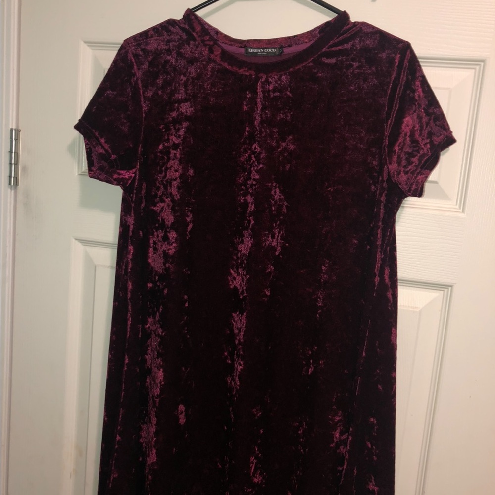 Medium velvet dress